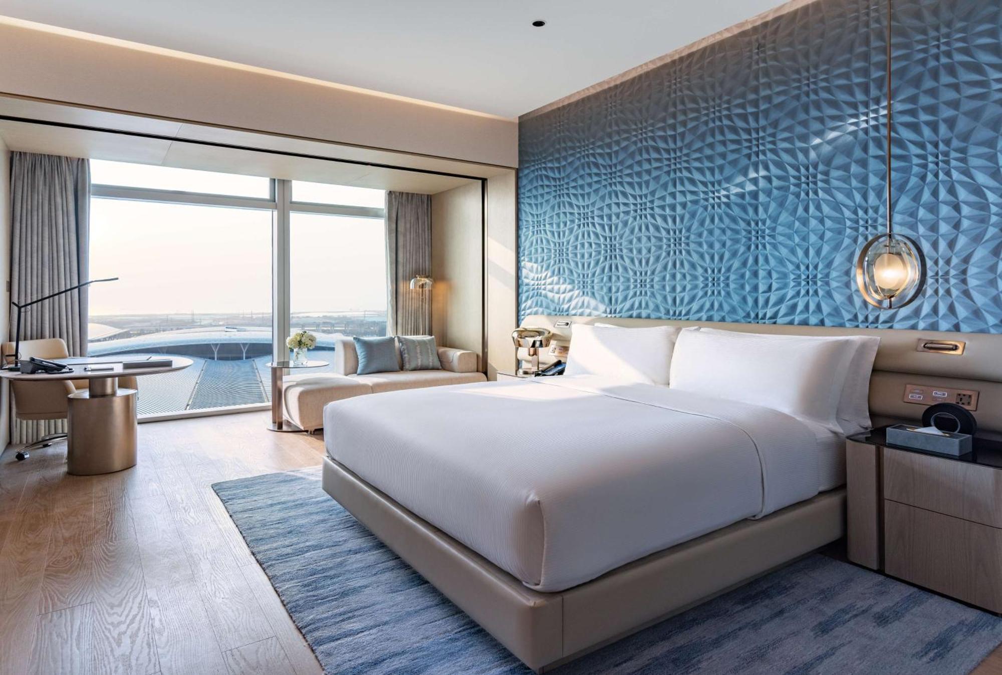 Hilton Shenzhen World Exhibition & Convention Center - Only 5 Minutes' Walk To Wecc Hotel Exterior photo