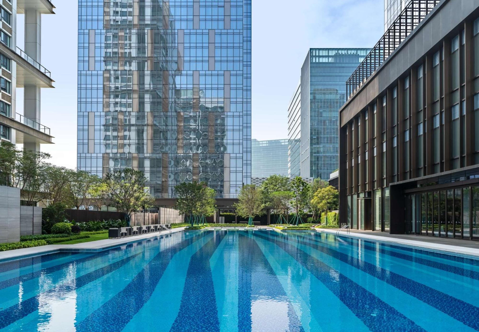 Hilton Shenzhen World Exhibition & Convention Center - Only 5 Minutes' Walk To Wecc Hotel Exterior photo
