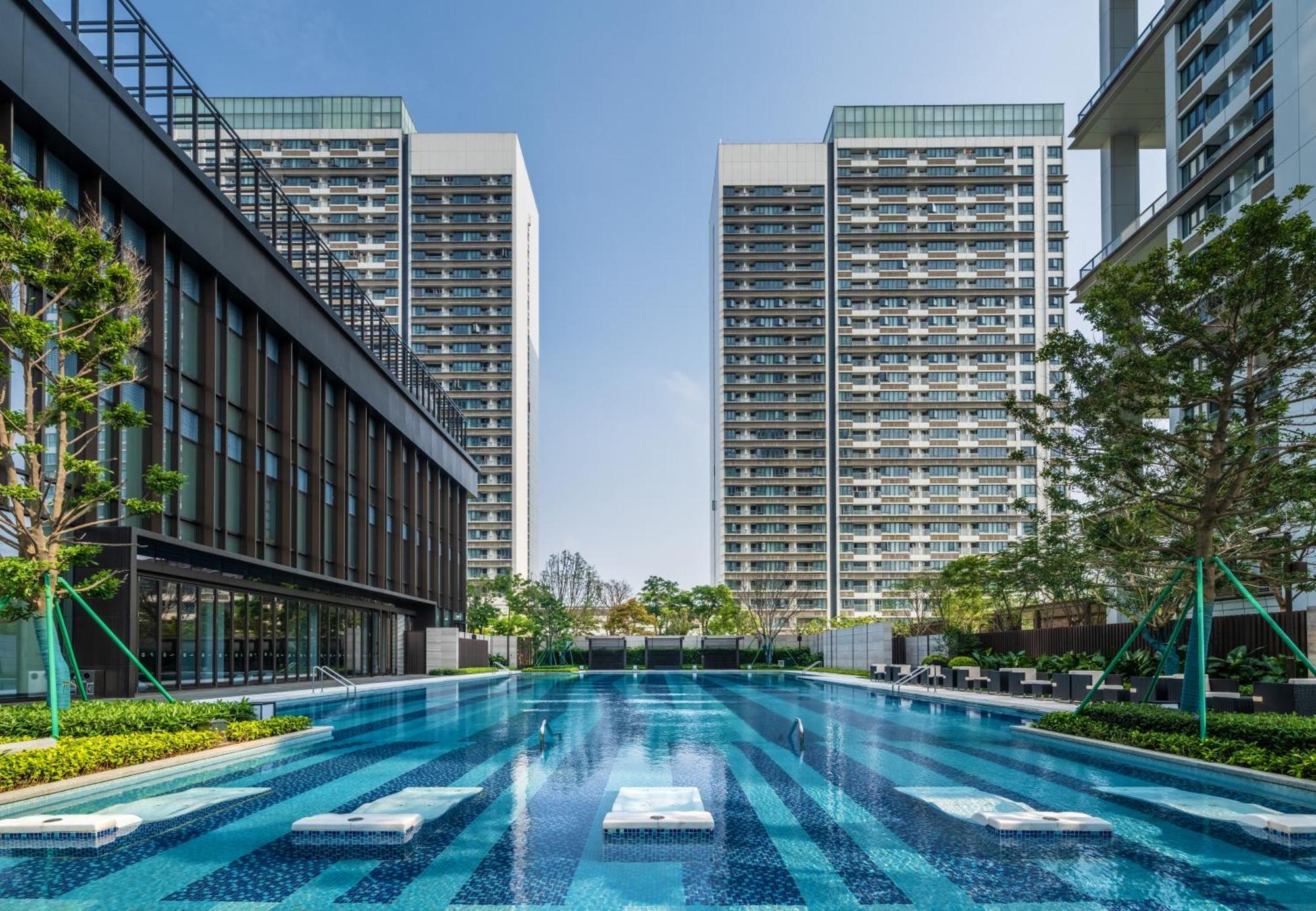 Hilton Shenzhen World Exhibition & Convention Center - Only 5 Minutes' Walk To Wecc Hotel Exterior photo